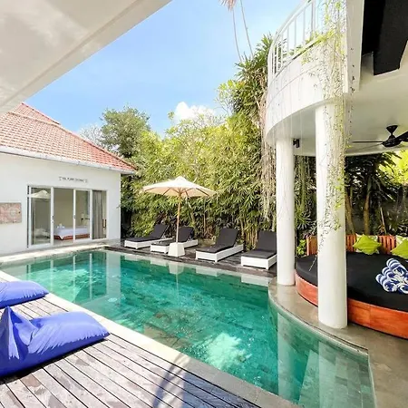 Villa Tepi Pantai