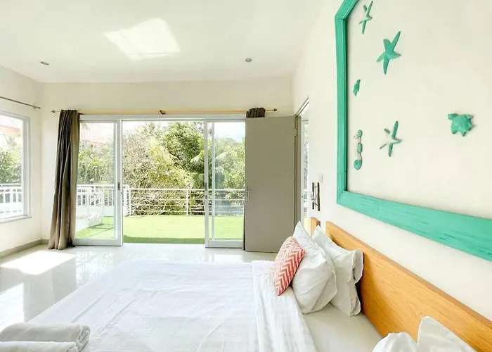 Villa Tepi Pantai Seminyak