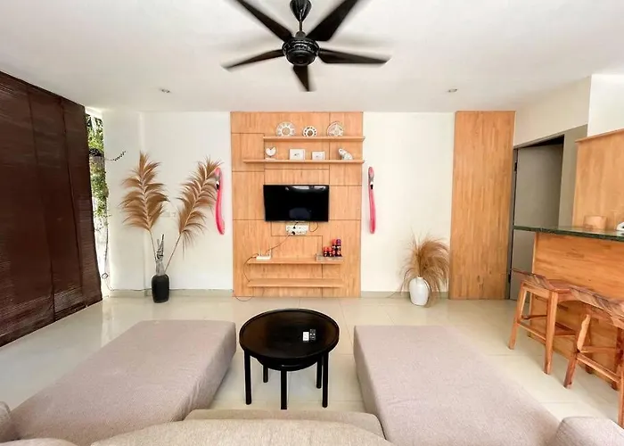 Villa Tepi Pantai Seminyak