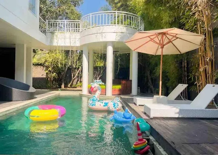 Villa Tepi Pantai